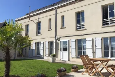 Image de Laon studio \"Les Lilas\" de plain pied avec jardin et spa privatif