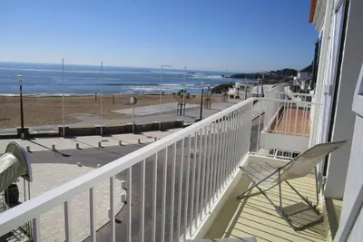 Vue Mer, appart dans Maison, 30m de la plage Boisvinet, 3 Etoiles, Parking Prive