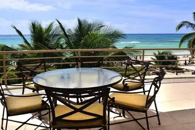 Image de Luxueux Condo Beach Front Playa Del Carmen! ! ! (205 Corto Maltes)