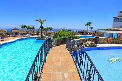 Belle villa de 2 chambres dans le village populaire d'El Capistrano