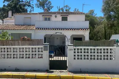 Image de Maison de 3 chambres avec piscine commune