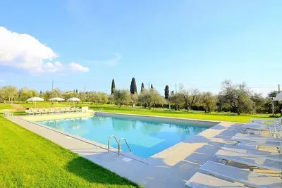 Casa Katia A: Un appartement de deux étages agréable et spacieux dans le style caractéristique de la campagne toscane.