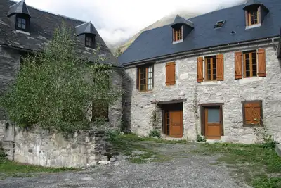 Image de Loue bergerie entièrement rénovée au cœur d'un village classé proche de St Lary