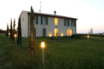 Residenza Ca 'Lunga: villa avec piscine dans les vignes