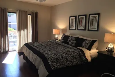 Image de MODÈLE Sharp Condo * Remodeled * 2br, 2ba * Signature Scottsdale