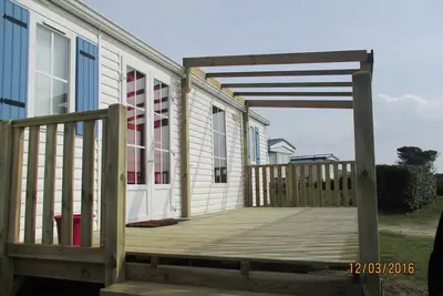 Image de Mobil home 36m2- 4\/6 pers bord de mer et plage sur camping traditionnel