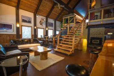 Image de One Of A Kind Location de vacances Situé par la base de Boulder Mountain!