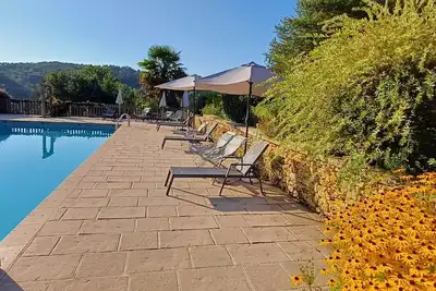 Image de -Domaine de Cournet Haut- Le Pin: Piscine, tennis, velo sur 5ha