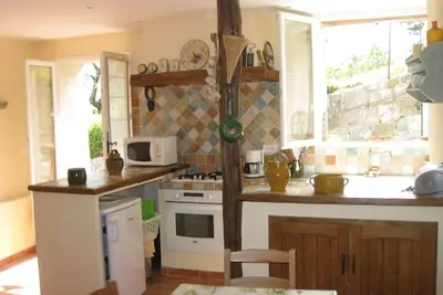 Image de Jolie petite maison de village dans arrière-pays niçois, en pleine nature