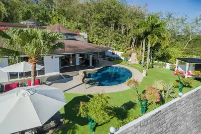 Image de Luxueuse, calme, piscine privée villa Jasmine, 7\/7 femme de ménage\/majordome