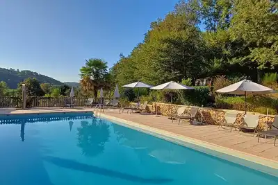 Image de -Domaine de Cournet Haut-Le Saule: avec piscine, tennis, vélos sur 5ha
