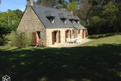 Image de Proche Plages, Voile et Randonnées à Morgat bois de Kador