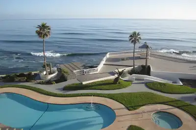Image de Rosarito Beach, Baja Ocean View Gated Building sécurisé