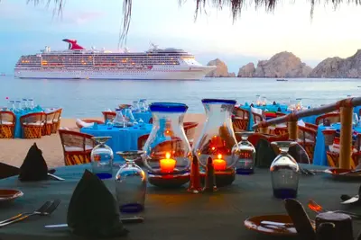 Image de Condos de luxe au centre-ville de Cabo San Lucas, à 1 pâté de maisons de la plage de Medano! !