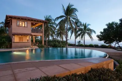 Image de Superbe villa de luxe en bord de mer sur la plage de Troncones
