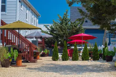 Image de Condo de plage à deux chambres #B