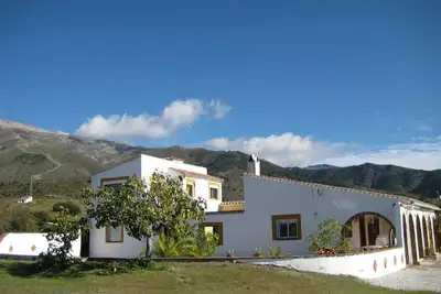 Image de Grande villa andalouse avec piscine, vue imprenable et la vie privée