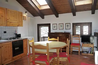 Image de Trois chambres avec 4/5 lits, avec vue sur le Mont-Blanc et la boîte privée