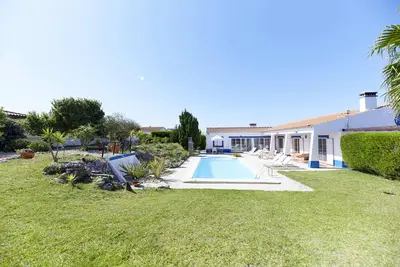 Spectaculaire villa, quartier calme et à proximité des belles plages