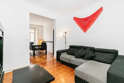 Image de Central deux chambres avec balcon