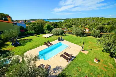Image de Appartement de vacances Banjole pour 1 - 6 personnes avec 2 chambres à coucher - Appartement de vaca