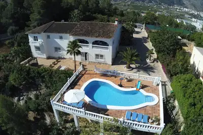 Image de Villa de vacances de luxe Denia Espagne 2-6 personnes avec piscine privée et vue imprenable