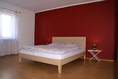 Image de Belle grand appartement, deux chambres, cuisine, salle de bains, terrasse (100m2)