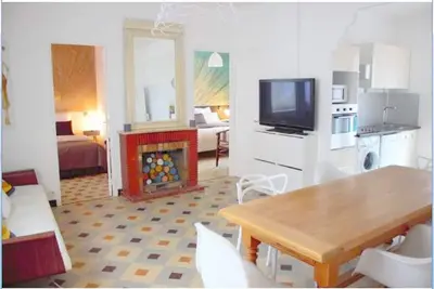 Image de Greoux, T3(2chambres)classé***, wi-fi gratuit, climatisation, parking