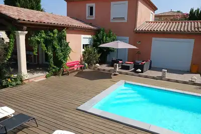 Image de Villa sans vis à vis, grand calme plein soleil avec piscine privée, bbq