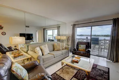 Image de 2br / 2ba - Superbes vues sur le son et Fort Walton Beach
