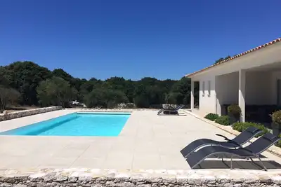 Image de \"Villa Les Oliviers Campagro\" - Bonifacio - Villa moderne - Piscine chauffée