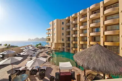Image de Condo de luxe sur la plage! Garanti disponible du 30 mars au 6 avril 2019