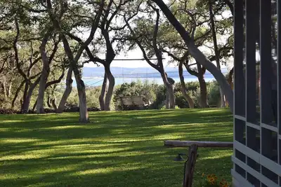 Image de Canyon Lake Cabin sur 0, 8 acres avec vue sur le lac