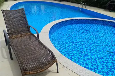 Image de Carnaval Promotionnel Dans La Couverture Linda, Prochaine Mer, Jacuzzi, Piscine, Air Cond.