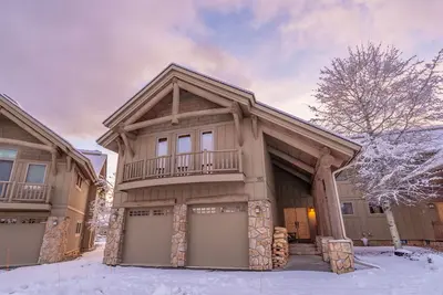 Image de Cosy & Luxueux Central Big Sky Townhome-vacances d'été commence ici!