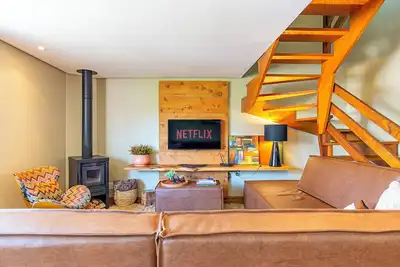Image de Triplex avec 3 Appartements à Canela, près de la cathédrale Pierre