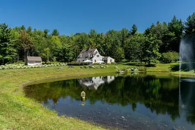 Image de Maison de campagne Quintessential Vermont. Merveilleux pour les retraites en famille!