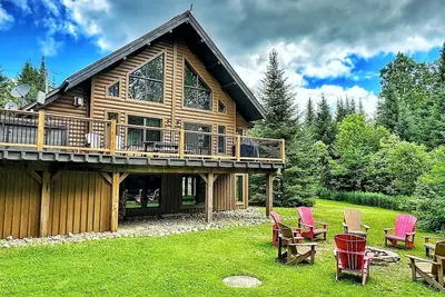 Image de Le Mont-Tremblant 1 par Résidences Boutique, chalet de luxe près de Tremblant