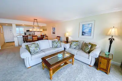 Image de Vue sur l'eau depuis le 5e étage balcon, condo en bord de mer à Sanibel Harbour Resort