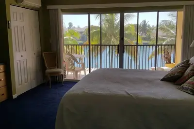 Image de Waterfront Property 2 chambres 2. 5 salles de bain retraite d'hiver aux Bahamas