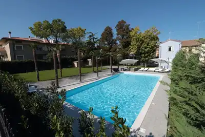 Image de Villa Giada. 12 + 9 dort luxe vivre près de la plage à Fano, Marche