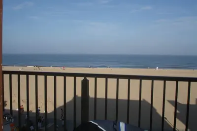 Image de 8 / 5-12 Location estivale Direct Oceanfront Efficiency sur 1st Street et The Boardwalk