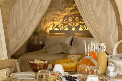 Image de EnjoyTrulli B & B vous attend au cœur du centre touristique et historique de Alberobello!