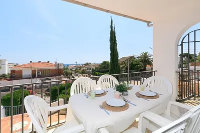 Image de Appartement charmant et calme près de la plage· Uhc Acacias 120