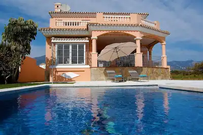 Image de Villa de Charme Rosmarin Dans Mijas Golf avec piscine privée, Terr. et vues panoramiques