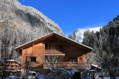 Image de Les 3 ours - Chalet de charme - 12 personnes - 6 belles chambres - 3 Sdb