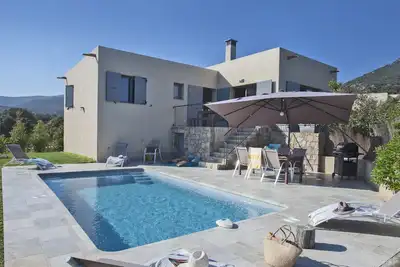 Image de Casa Sicreta, Villa standing 8 pers avec piscine chauffée & Ac, Lozari Corse