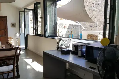 Image de Uzes/Maison de caractère rénovée dans village, 16 couchages avec petite piscine