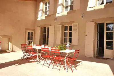 Image de La Terrasse, au magnifique \"Domaine de Vincenti\", aux Portes de la Provence
