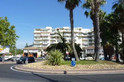 Image de Fréjus plage 2 pièces de 42 m², grande terrasse vue mer